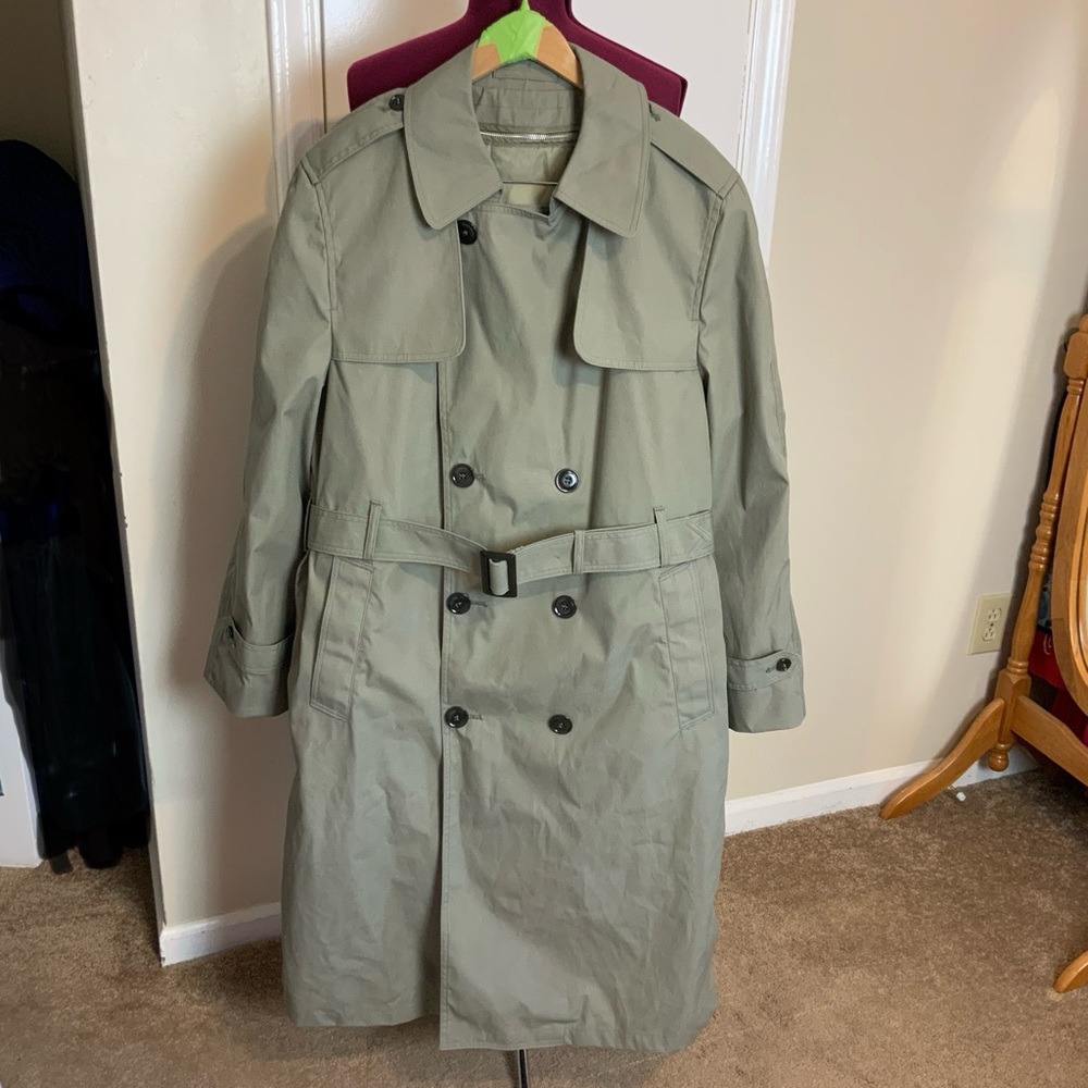 Like New  DLA All Weather Trench Coat Olive Green Valor Collection  Men’s
